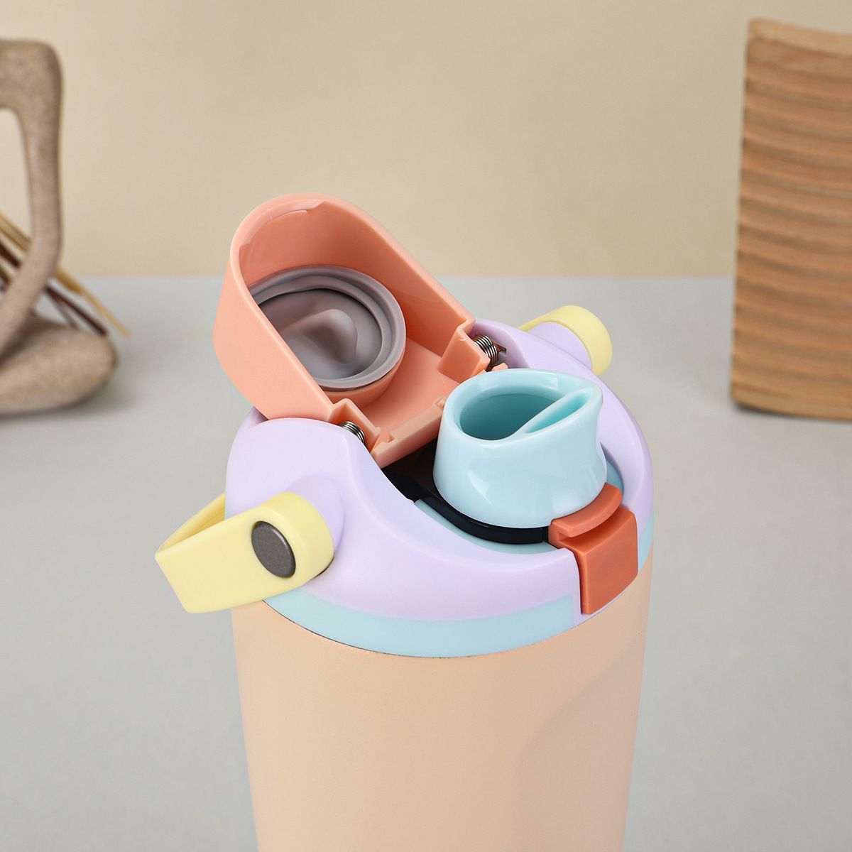 Free Sip Insulated Stainless Steel Water Bottle with Handle and Straw for Sports