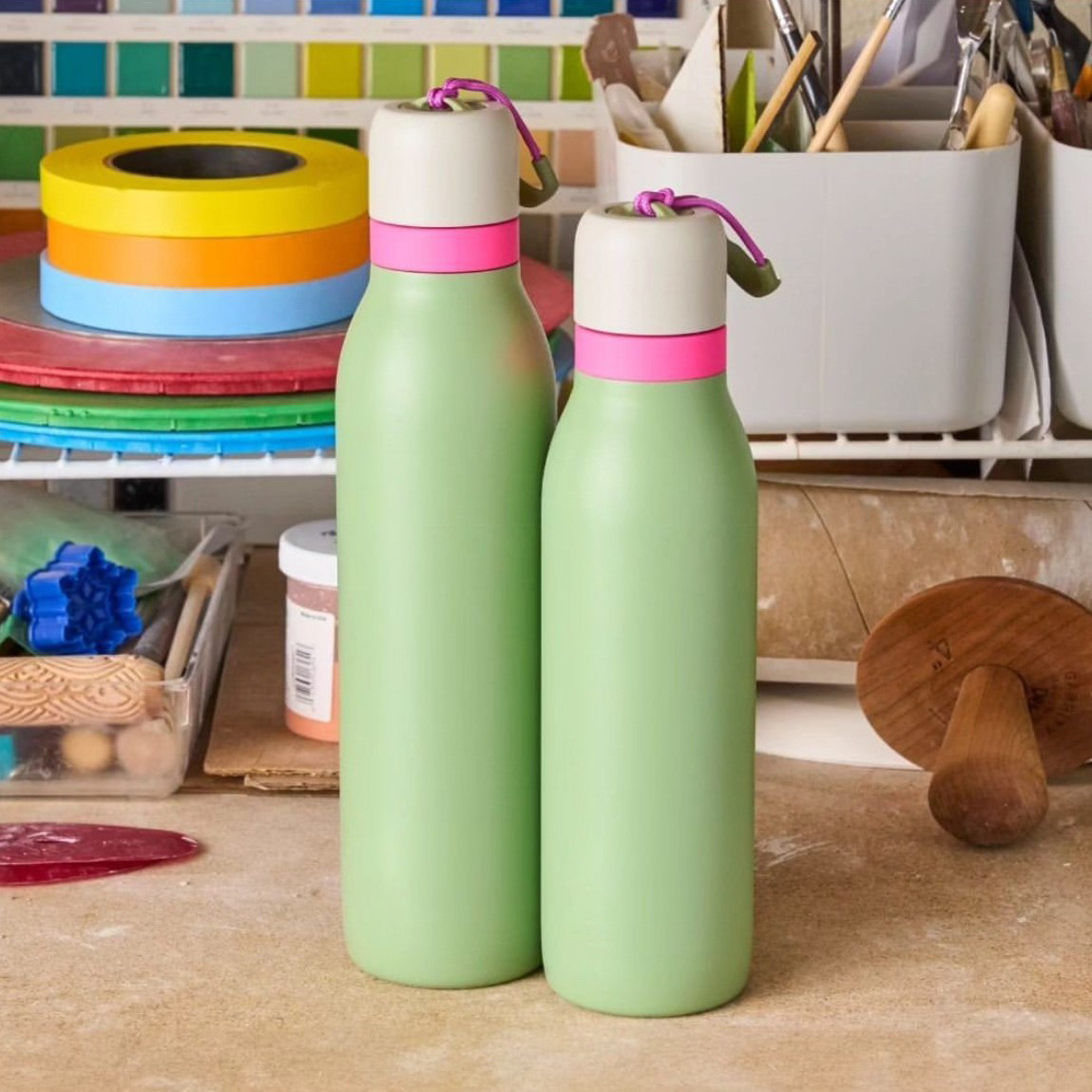 18oz/24oz Easy Carry Outdoor Stainless Steel Insulated Travel Bottle with Lid -strap