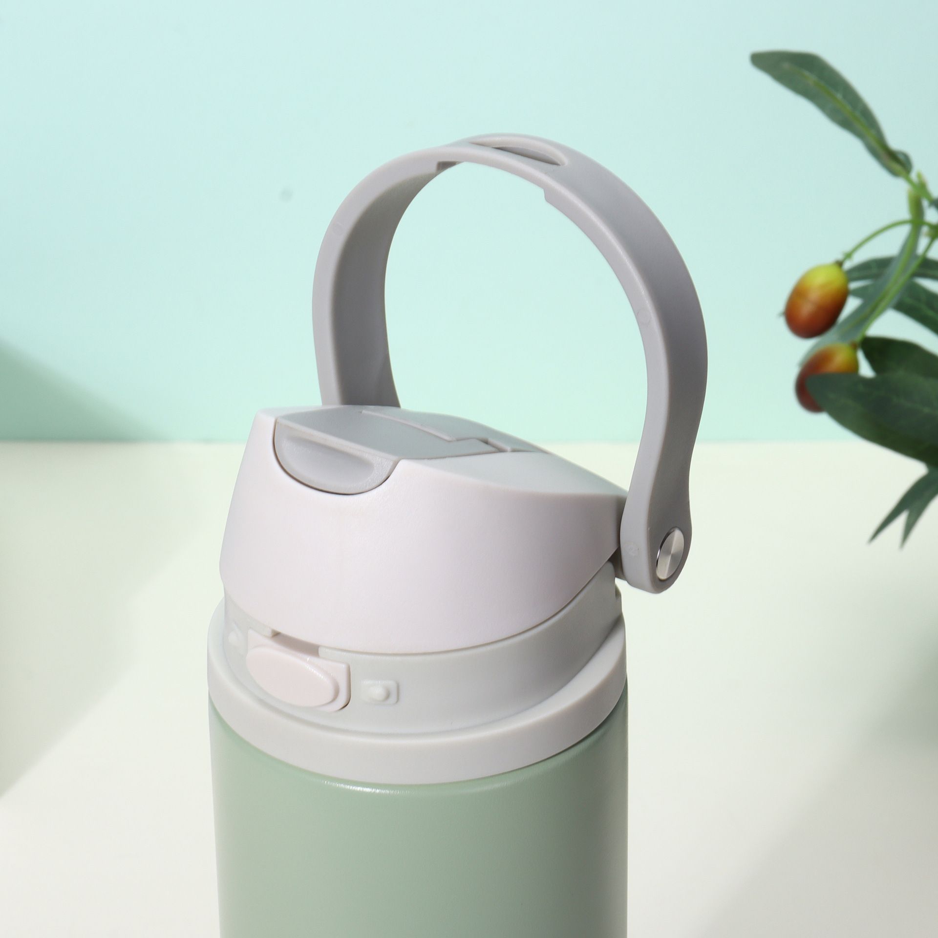 Stainless Steel Insulated Water Bottle with Dual - Drink Flip - Top Lid & Foldable Straw (18/24/32/40oz)